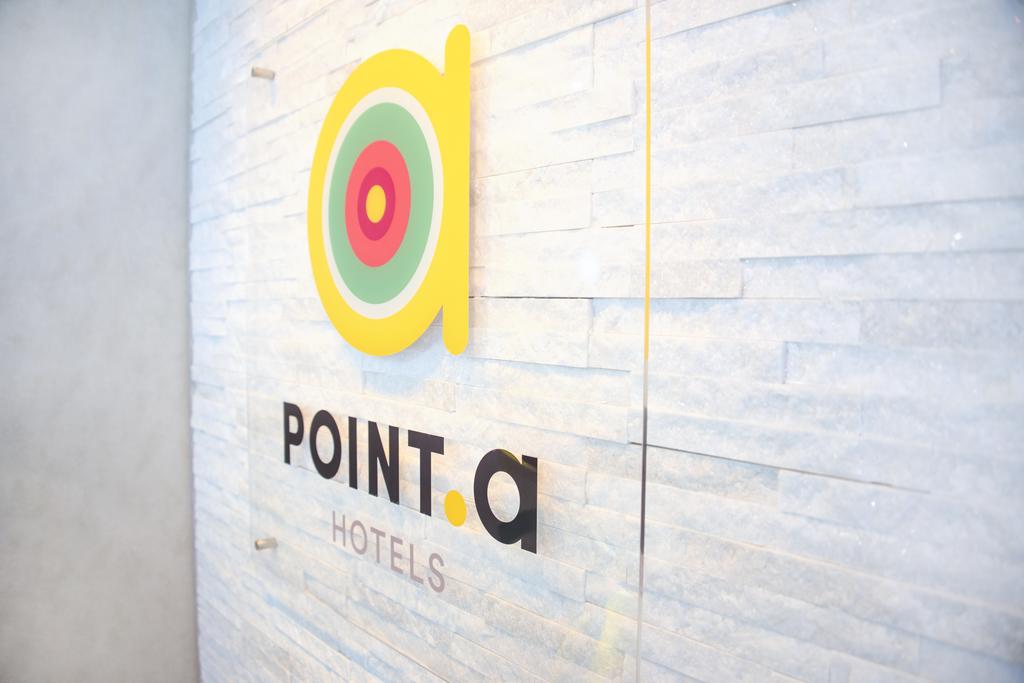 Point A Hotel Waterloo - Tap to explore photos