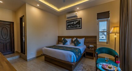 HOTEL FIRDOUS BY SOLAIRE Room Type - Premium Room
