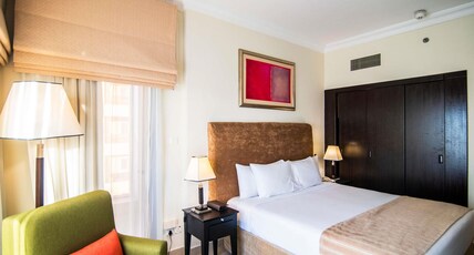 Mercure Dubai Barsha Heights Hotel Suites And Apartments Room Type - Family One Bedroom Apartment with King size bed, City View