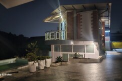 The Annexe Studio | A Peaceful Escape