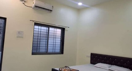 SWARAJYA BHAKTTA NIWAS Room Type - DELUXE