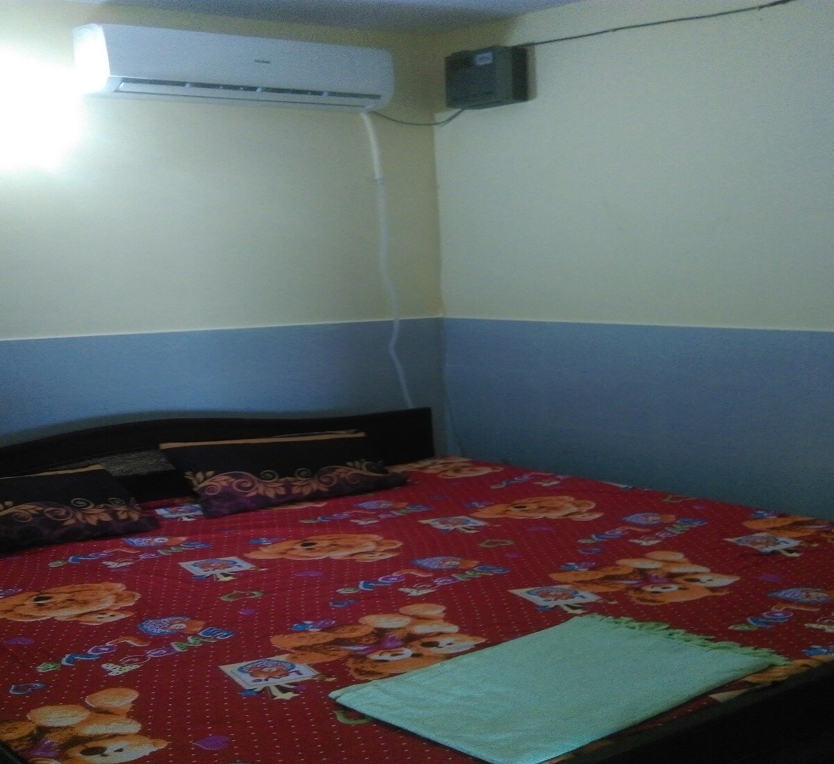 HARI HAR GUEST HOUSE - Tap to explore photos