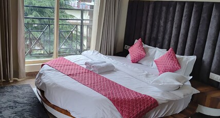 Hotel Bhagsu Heights Room Type - Luxury Room