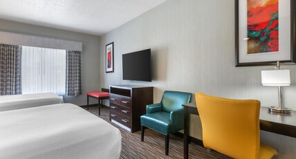 Best Western Plus Gallup Inn & Suites Room Type - 2 Queen Beds, Non-Smoking, Microwave And Refrigerator, Wi-Fi, Full Breakfast