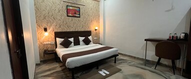 Hotel Sangam View Near Triveni Sangam