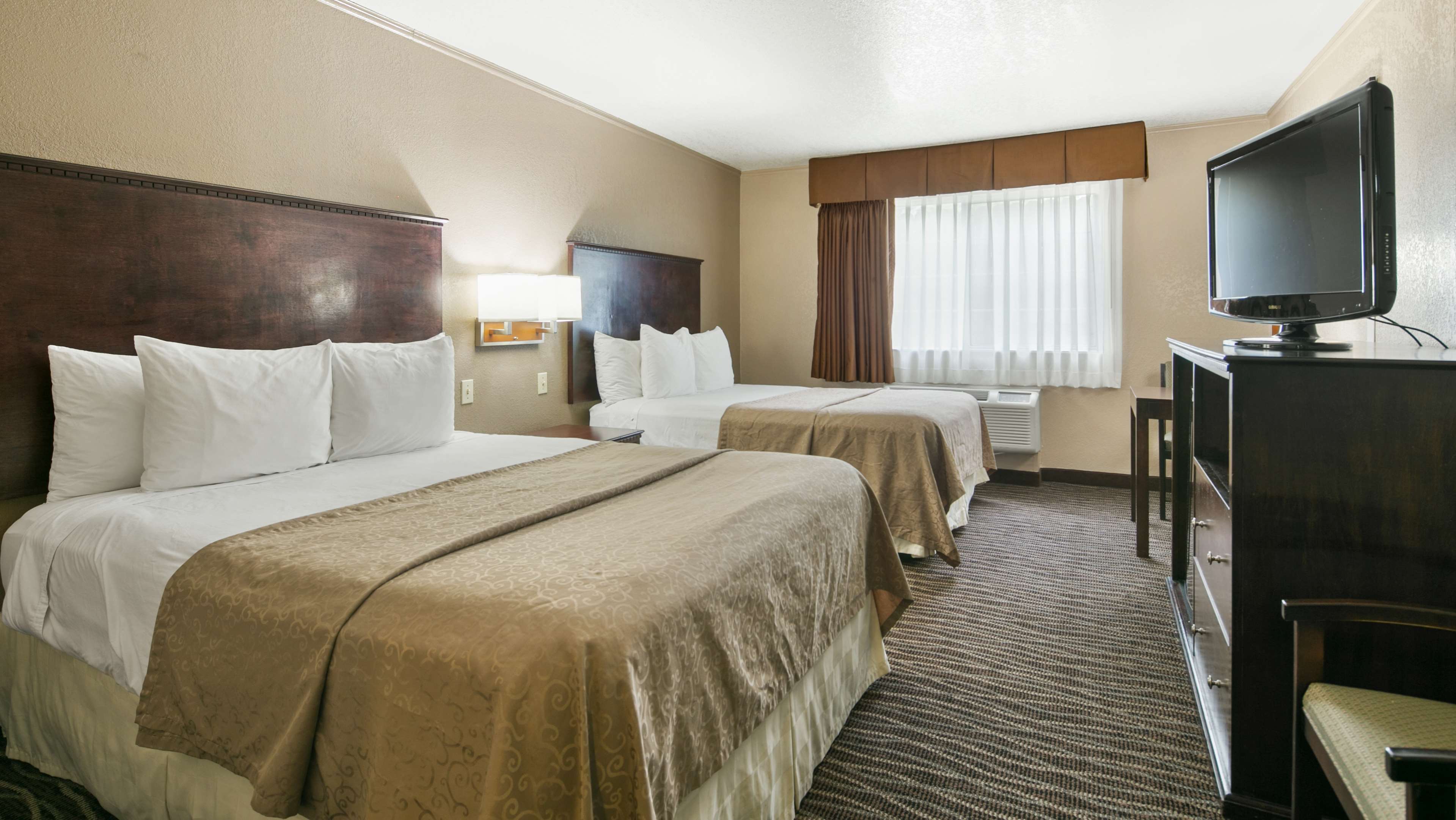 Best Western San Marcos - Tap to explore photos