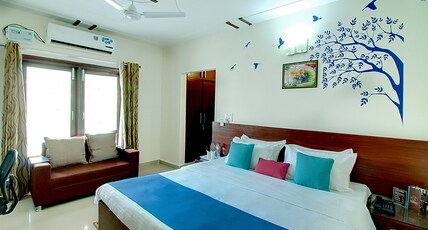Staayz Premium Hotel & Studio Apartments Room Type - Premium Room Free WiFi