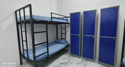 Nestiq Hostel Room Type - 6 Bed Male Dorm