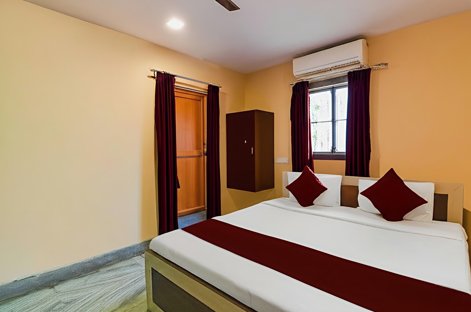 Hotel Ashirbad I comfort Near Railway Station - Tap to explore photos