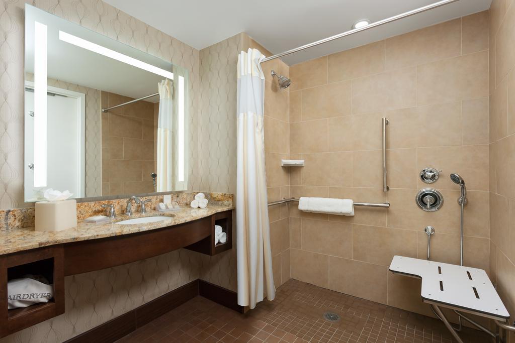 Hilton Garden Inn Washington DC/Georgetown Area - Tap to explore photos