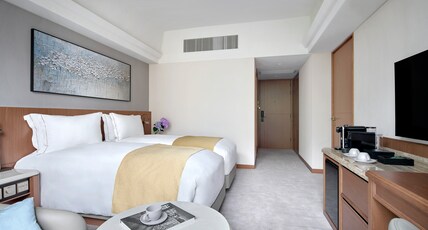 Hopewell Hotel Room Type - Deluxe Twin Room