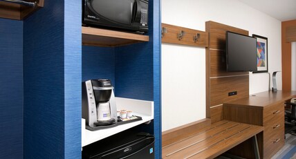 Holiday Inn Express & Suites San Antonio North - Windcrest Room Type - 2 Queen Beds Standard Comm Access