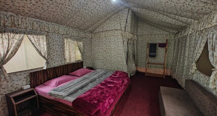 The Heimat Resort | River-view Tents Room Type - garden view swiss camp