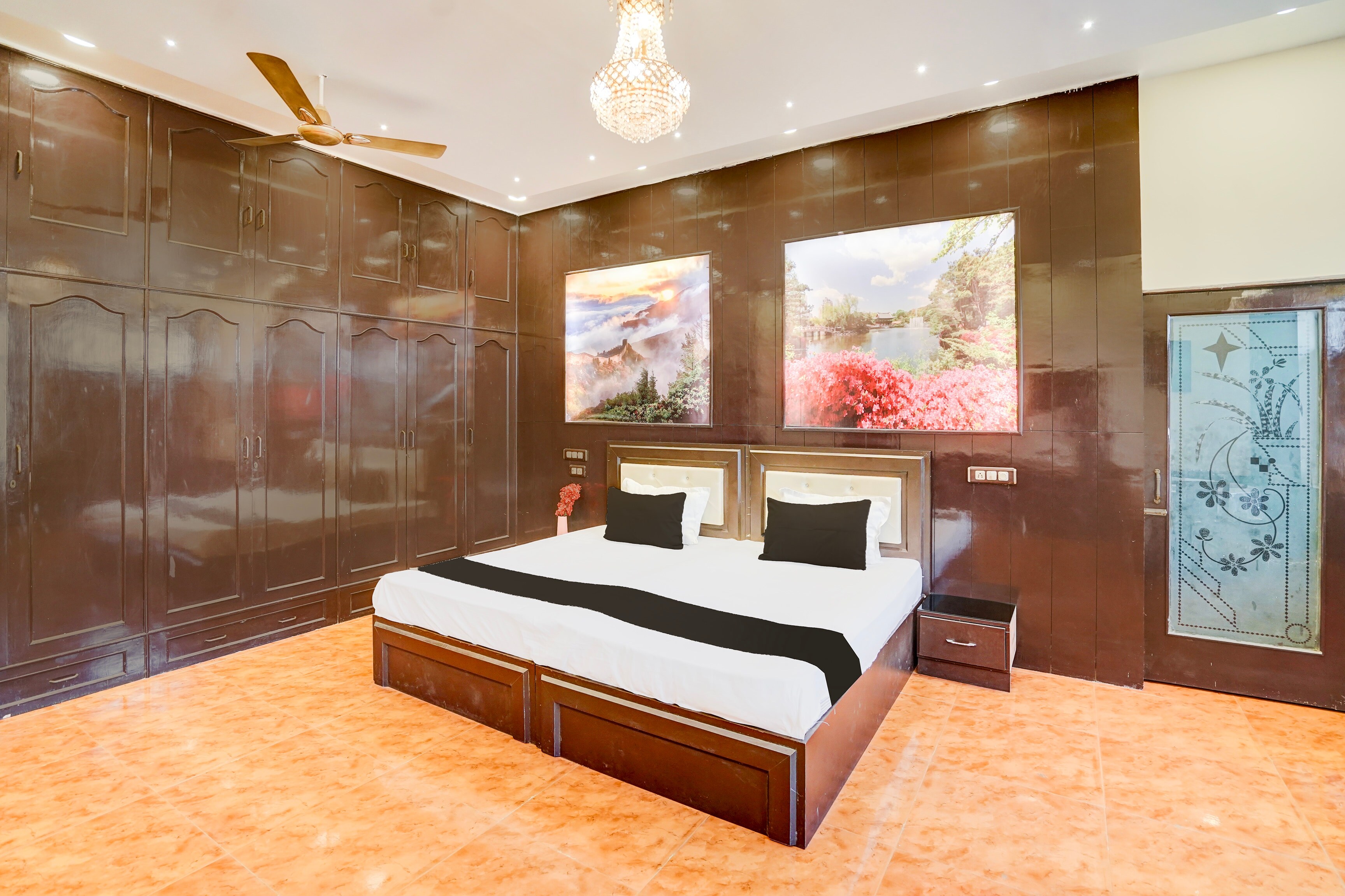 Hotel O Riverlands - Tap to explore photos