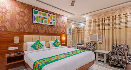Treebo Una Regency - Near Danapur Railway Station Room Type - Superior Room