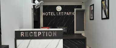 Hotel Lee Park