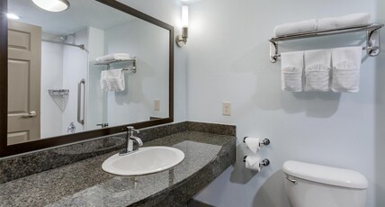 Best Western Plus Gallup Inn & Suites Room Type - Suite-1 King Bed, Non-Smoking, Sofabed, Microwave And Refrigerator, Wi-Fi, Full Breakfast