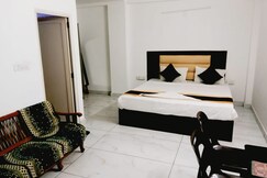 Hotel Radhey Residency