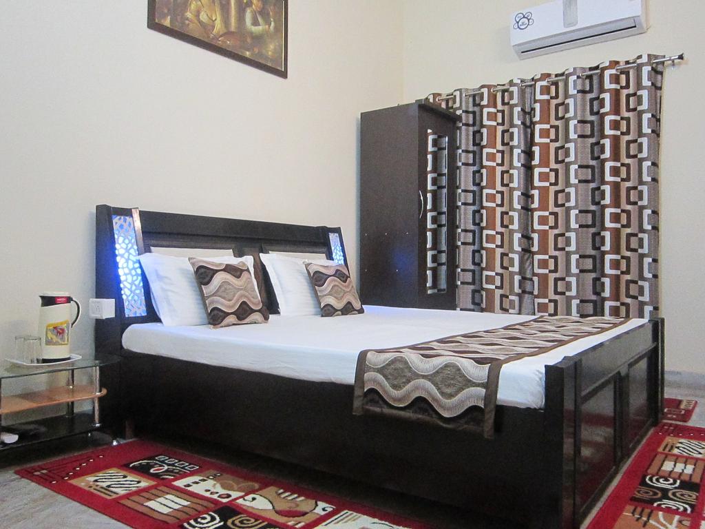 Sai Homestay | Rooms & Caretaker - Tap to explore photos