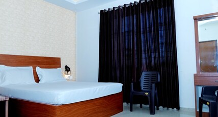 Hotel Dwaraka Boarding and Lodging Room Type - Standard room