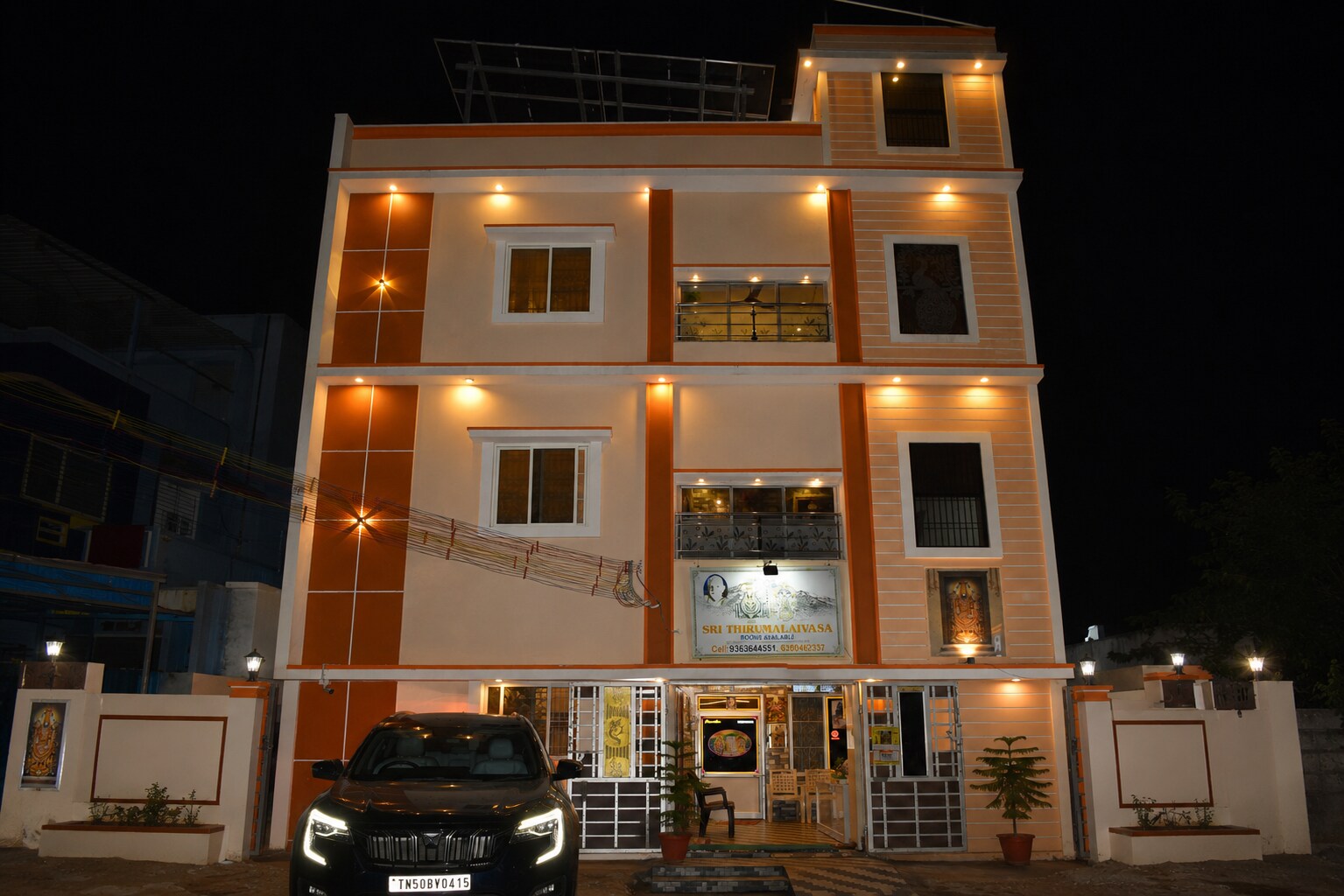 Sri Thirumalaivasa Guest House - Tap to explore photos