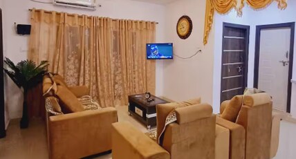 Ritzy 3bhk(silver sky home stays) with A/C. Room Type - Ritzy 3bhk(silver sky home stays) with A/C.