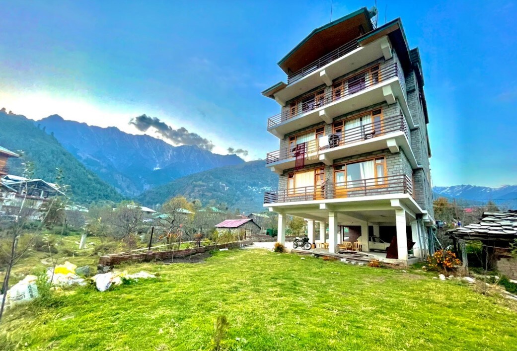 Manali Outdoor Retreat by Sheosante - Tap to explore photos