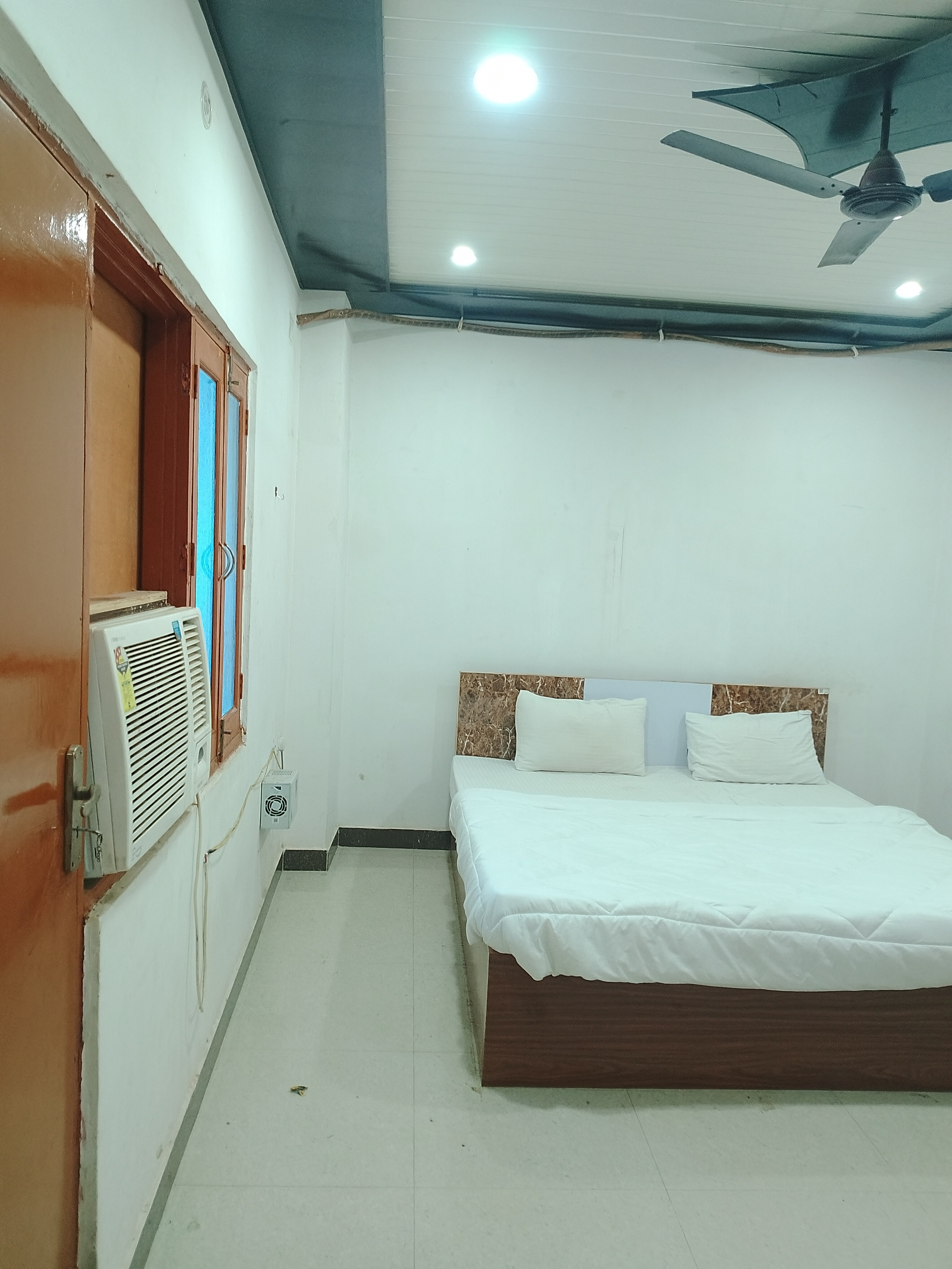 Haven Valley - Tap to explore photos