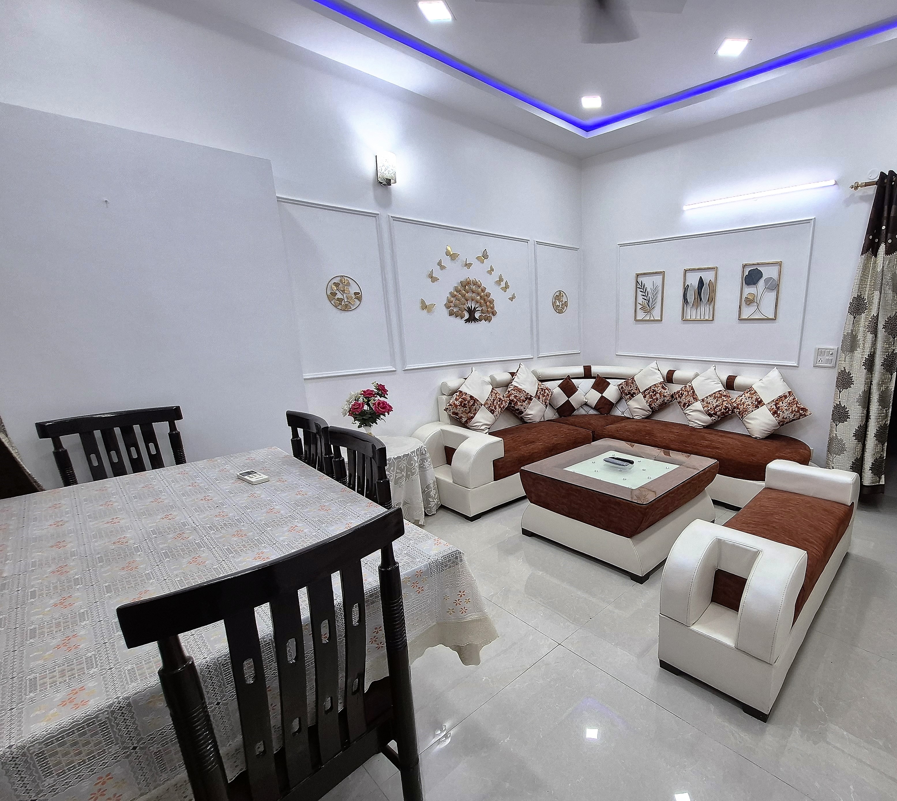 Urban Hideaway Vasant Vihar 1BHK - Tap to explore photos