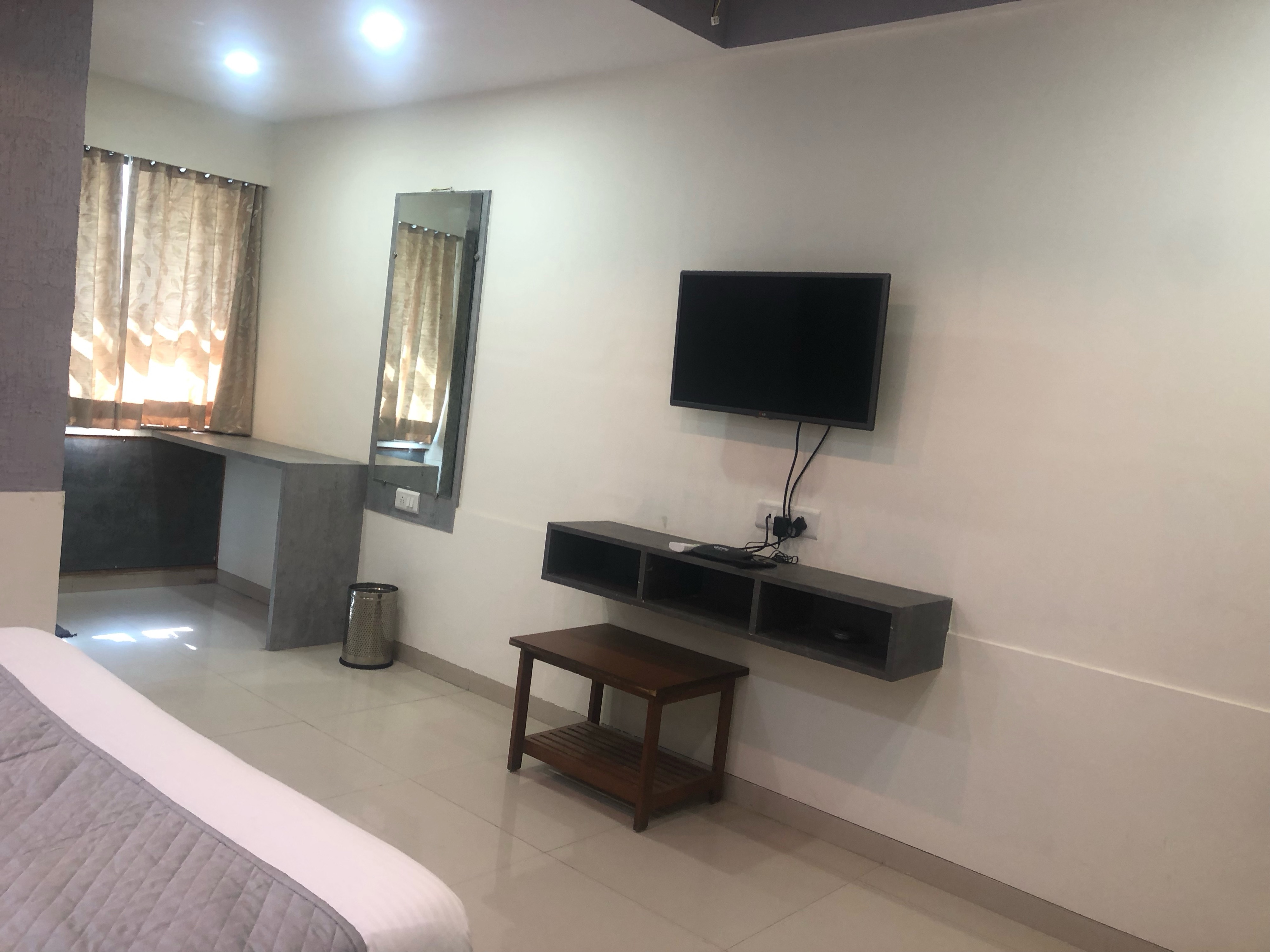 Hotel Navjivan,Patan - Tap to explore photos