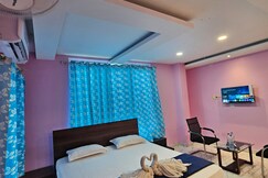HOTEL SHINING INN