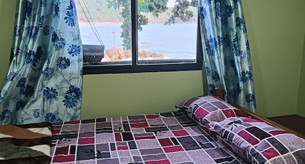 LA PIZZARIA HOME STAY Room Type - Bedroom Non AC