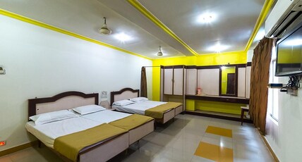 Hotel Vikram Room Type - 4 Bedded AC Family Room