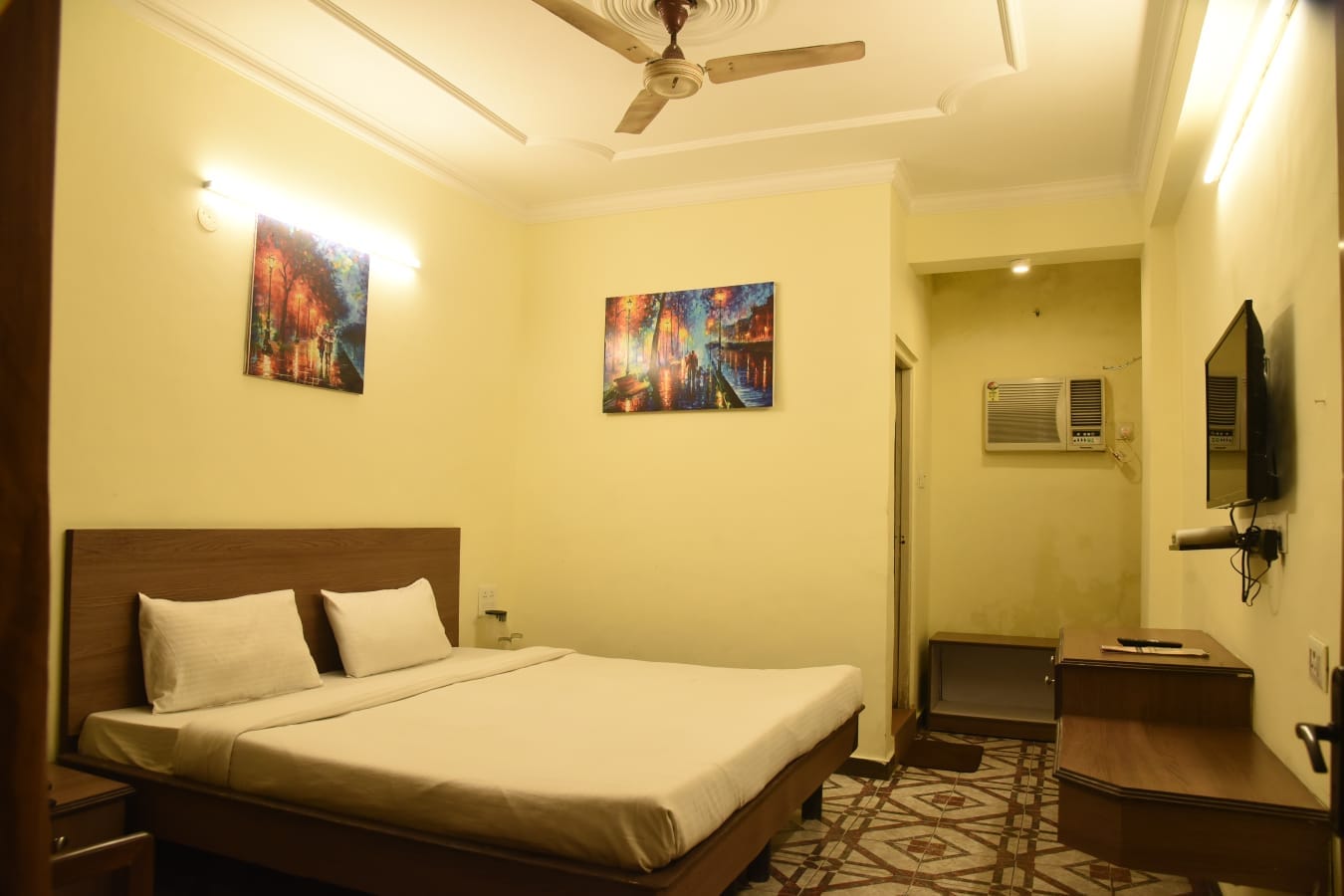 Hotel Gaurab at Paltan Bazaar - Tap to explore photos