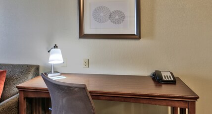 Staybridge Suites ALBUQUERQUE NORTH, an IHG hotel Room Type - 1 King Studio Suite Mobility Accessible Roll in Shower Staybridge Suites ALBUQUERQUE NORTH, an IHG hotel Room Type - 1 King Studio Suite Mobility Accessible Roll in Shower