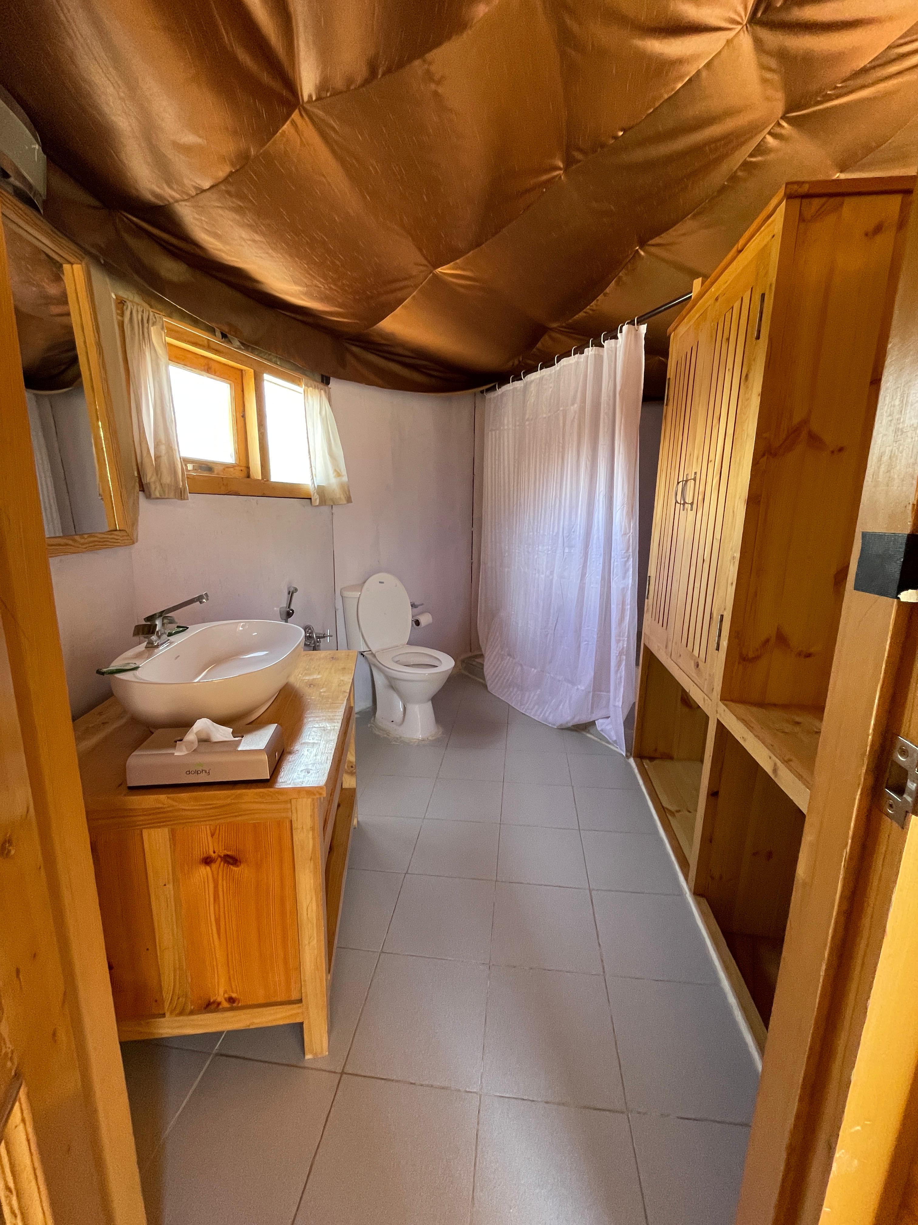 Hunder Sarai - A Luxury Camp - Tap to explore photos