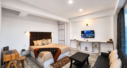 The Virasat Villa Kufri Room Type - Valley View Room