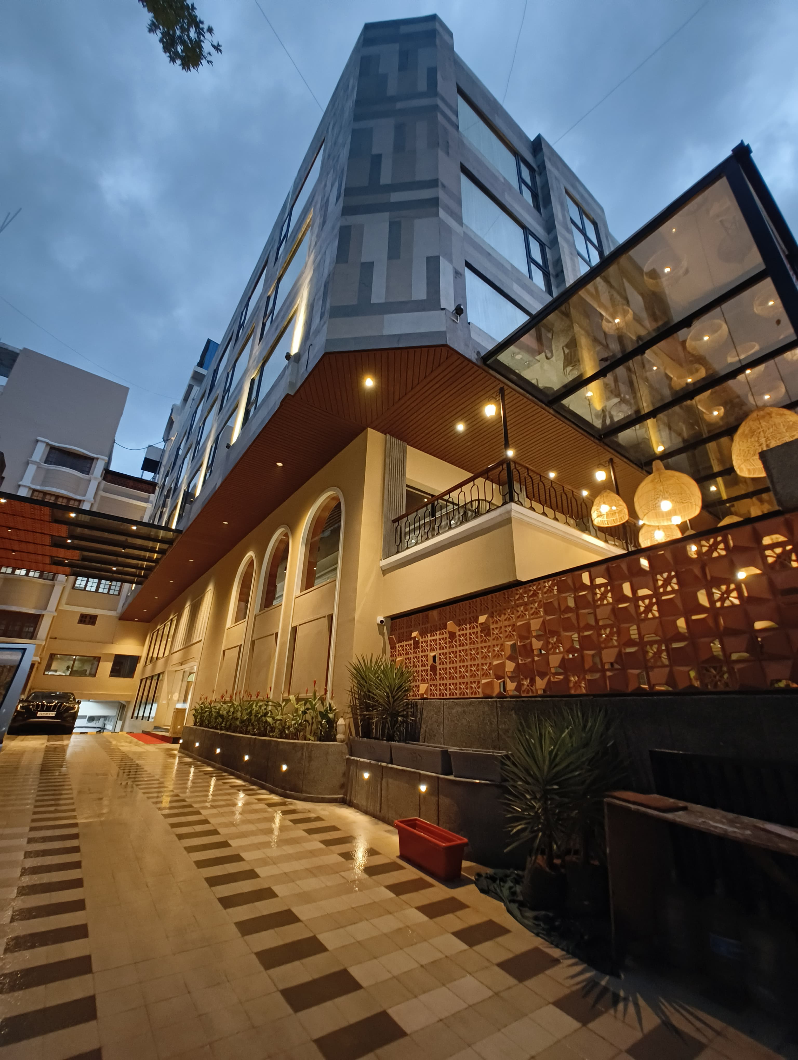 The Luxant Hotel - Tap to explore photos