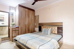 1BHK with Kitchen | Near Pul Bangash Metro