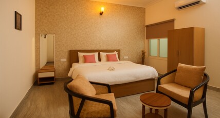 Aashiyan Abode | 15 Min from Ramjanmbhoomi Room Type - Deluxe Room