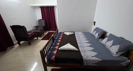 Sky Surf Hostel Room Type - Deluxe Room