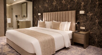 Colombo International Airport Hotel Room Type - Deluxe Double Room