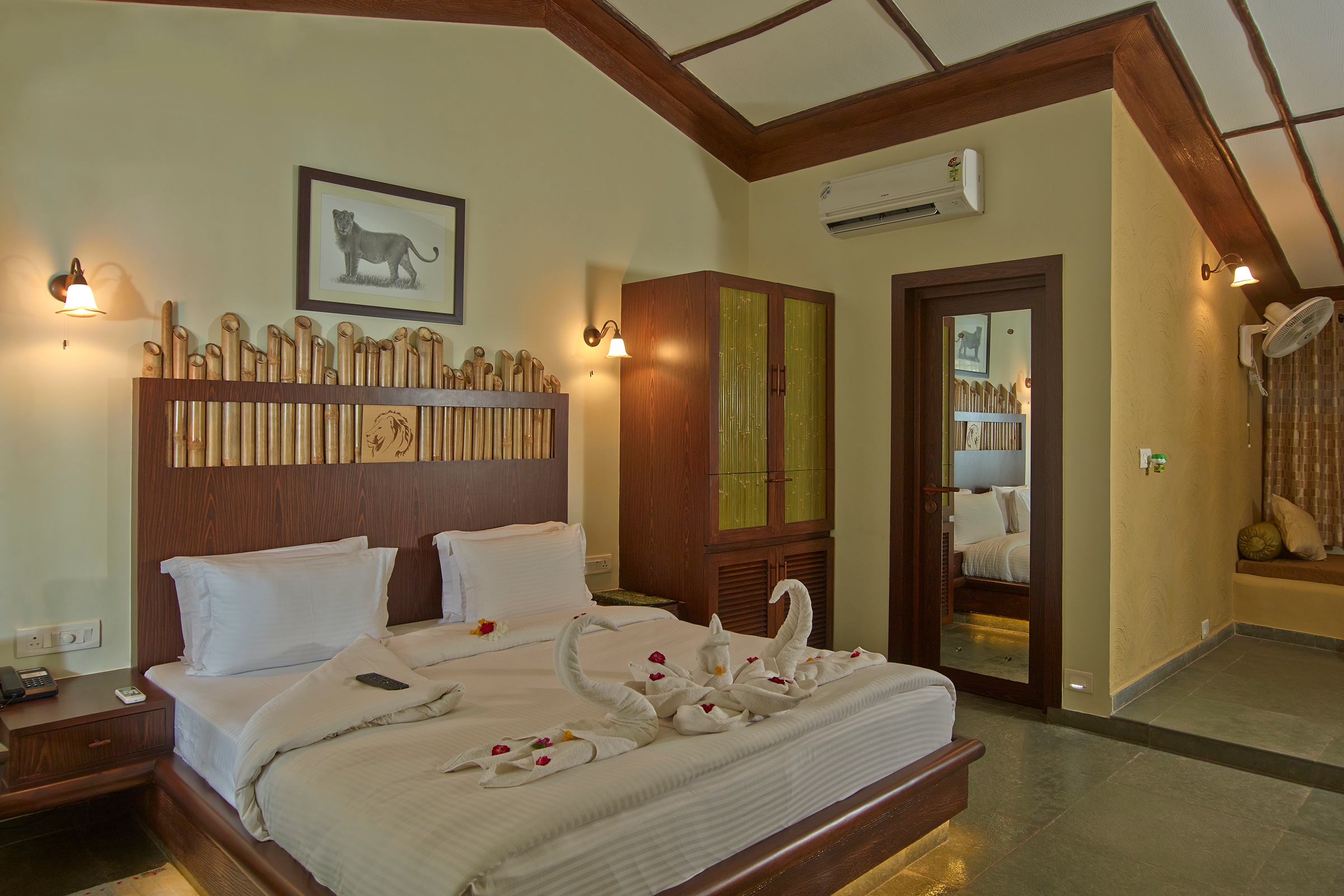 ASIATIC LION LODGE - Tap to explore photos