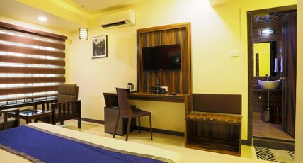KOCHI CAPRICE Room Type - Deluxe Room
