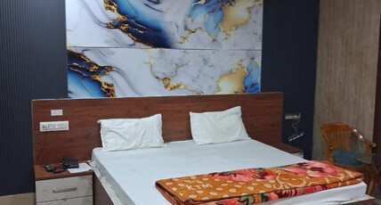 Satyam Hotel Tohana Room Type - Deluxe Room