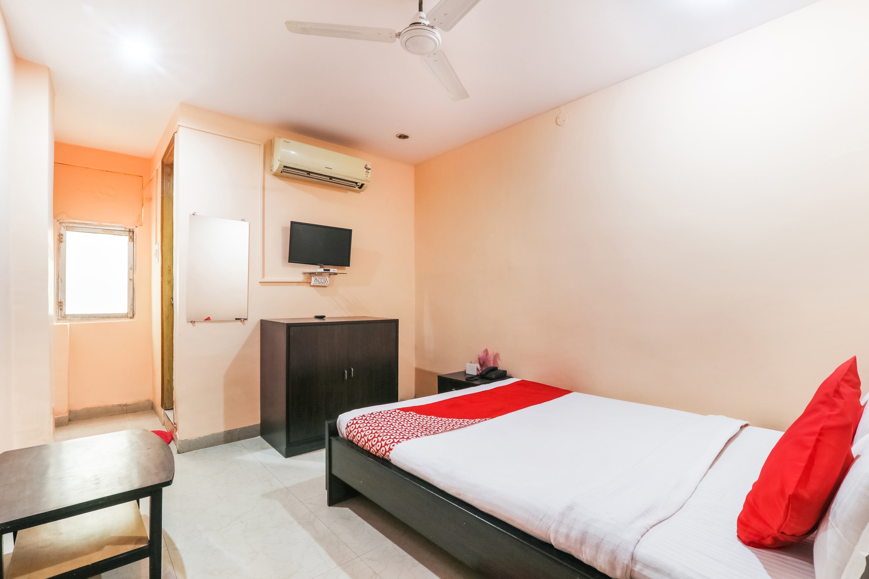 Hotel O Priyal - Tap to explore photos