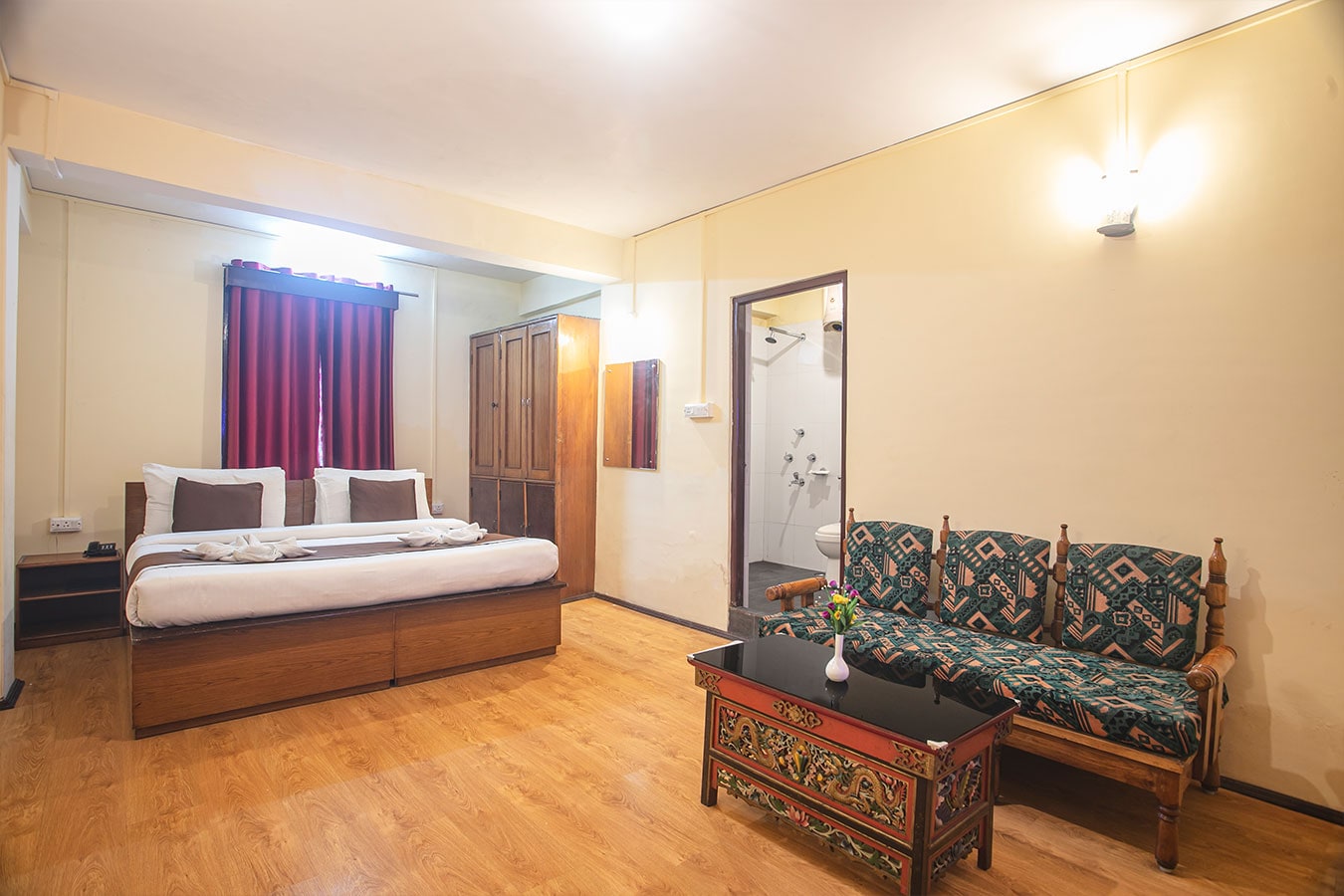 Magpie Mall Road Residency (MG Marg) - Tap to explore photos