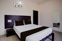 Super Collection O Sunset Point PB Road Dharwad Formerly Crystal Resort