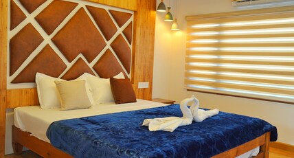 Indraprastham Houseboat Room Type - 2 Bedroom Deluxe Independent Houseboat