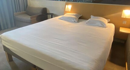 Novotel Le Mans Room Type - Classic Room -1 double bed and 1 convertible sofa for 1 child